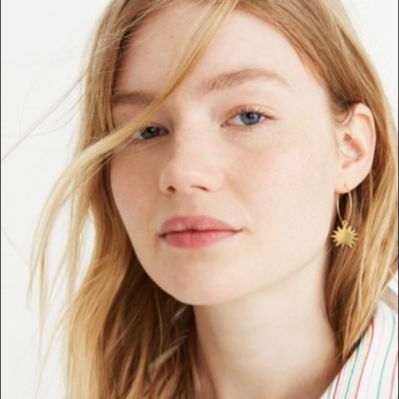 Madewell Jewelry - Madewell Sunburst hoop earrings